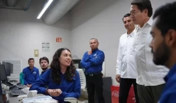 Mario Delgado encabeza clase masiva de matemáticas en secundarias de todo el país