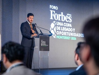 Samuel García inaugura Foro Forbes y destaca legado del Mundial 2026 en Nuevo León