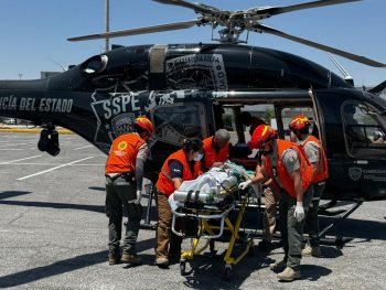 Trasladan vía aérea a joven con traumatismo craneoencefálico desde Guachochi a Chihuahua