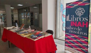 Ciclo Palabra de nuestros autores acerca publicaciones del INAH a estudiantes de la ENAH