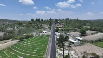 Gobierno de Puebla construye camino de 3.3 km que beneficia a más de mil 200 habitantes en Tecali