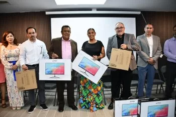 SEyD invierte 1.7 mdp en equipamiento para 15 preparatorias en Chihuahua