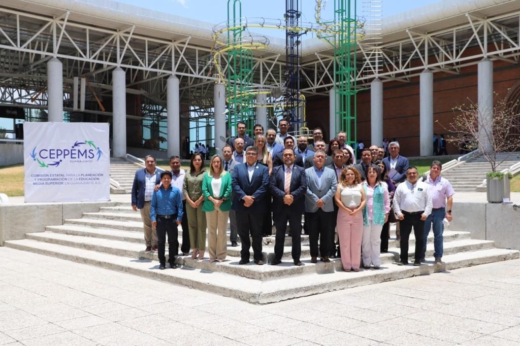 CEPPEMS Guanajuato aprueba 4 mil espacios adicionales para educación media superior en 2026