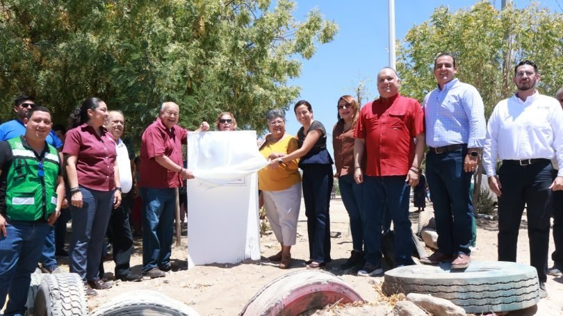 Gobernador de BCS entrega obras de alcantarillado en La Paz con inversión de 10 mdp