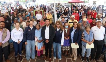 Feria del Bienestar en Epitacio Huerta beneficia a más de 3 mil personas con servicios y apoyos