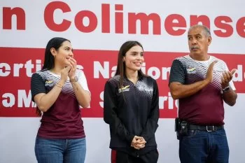 Gobernadora de Colima abandera a delegación para Juegos Nacionales de Educación Media Superior