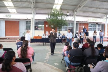 Luis Nava encabeza festejo del Día de las Madres en La Estacada, Santa Rosa Jáuregui