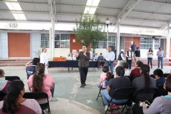 Luis Nava encabeza festejo del Día de las Madres en La Estacada, Santa Rosa Jáuregui