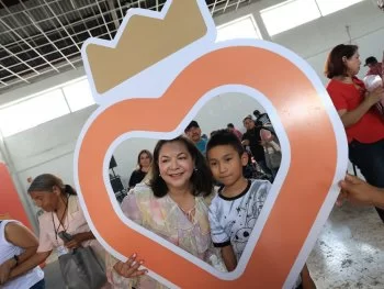 DIF Nuevo León y Beneficencia Pública entregan apoyos a 402 personas de 24 municipios