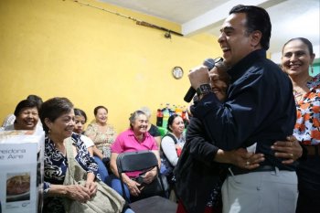 Gobierno de Querétaro celebra a las madres con convivio 'Todos a la Calle' en Reforma Agraria