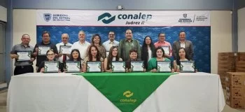 Conalep Chihuahua reconoce a 200 docentes por 5, 10 y 15 años de servicio