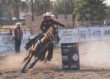 Delegación colimense brilla en rodeo y alista nuevas competencias en la Olimpiada Nacional