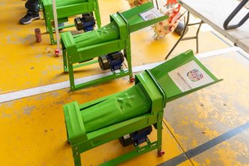 Gobernador de Oaxaca entrega 18 mdp en apoyos a agricultores de la Mixteca