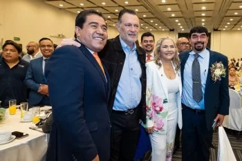 Gobierno de Querétaro reconoce a docentes y directivos con premios estatales 2025-2026