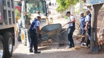 Gobierno de BCS encabeza jornada de limpieza en colonia Vista Hermosa de La Paz