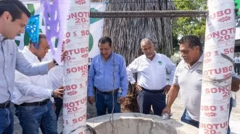 Conalep Puebla activa pozo de agua en Atencingo y reconoce a estudiantes de Enfermería