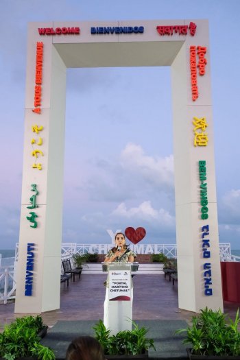 Mara Lezama inaugura el Portal Marítimo de Chetumal, nuevo atractivo turístico con iluminación interactiva