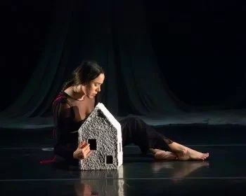 Maternar: danza contemporánea como resistencia y cuestionamiento al cuidado femenino