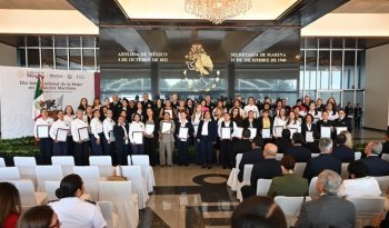 Secretaría de Marina condecora a 54 mujeres en el Día Internacional de la Mujer en el Sector Marítimo 2026