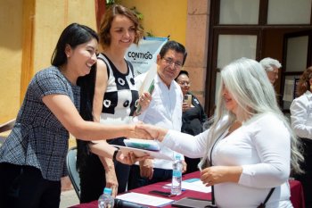 Secretaria de Cultura inaugura plaza comunitaria del INEA en Querétaro con nueve computadoras