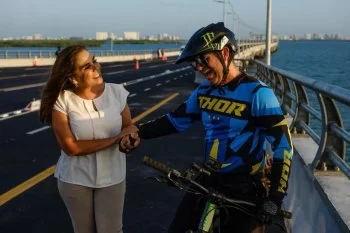 Autobuses vacíos en puente Nichupté: pruebas operativas del nuevo sistema MOBI, informa Mara Lezama