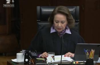 La SCJN establece que el acompañamiento especializado para adultos mayores en juicios penales debe responder a situaciones concretas de vulnerabilidad
