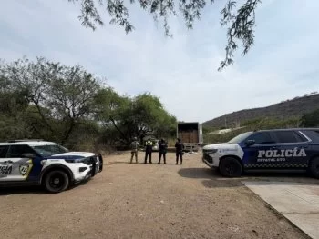 Aseguran vehículos robados, mercancía valuada en 900 mil pesos e inhibidor de señal en Guanajuato