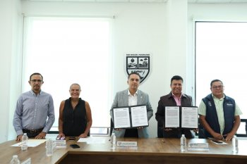 Firman convenio para desarrollo integral de pueblos indígenas en Querétaro