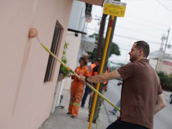 Gobierno, ciudadanía e IP rehabilitan más de mil 300 fachadas en NL rumbo al Mundial 2026