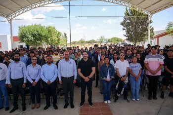 Gobierno de Zacatecas impulsa a jóvenes a cumplir sus metas con conferencia en Loreto