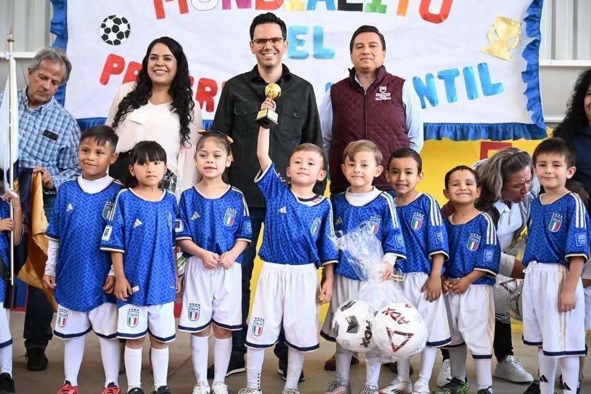 Gobierno de Zacatecas rehabilita cancha en jardín de niños y clausura Mundialito Infantil