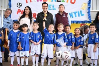 Gobierno de Zacatecas rehabilita cancha en jardín de niños y clausura Mundialito Infantil