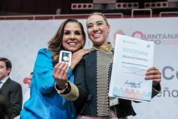 Mara Lezama y CENEVAL entregan Premio EGEL a 4 mil egresados; 134 son de Quintana Roo