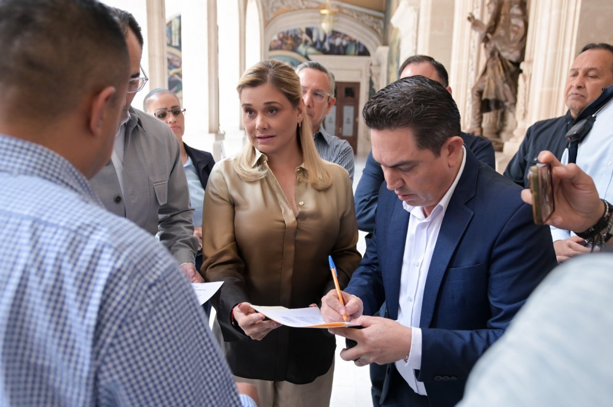 FGR cita a comparecer a gobernadora Maru Campos; ella denuncia persecución política