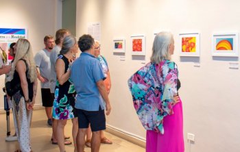 Museo de la Isla inaugura exposición 'La Frontera de la Realidad' que combina fotografía y dibujo hiperrealista