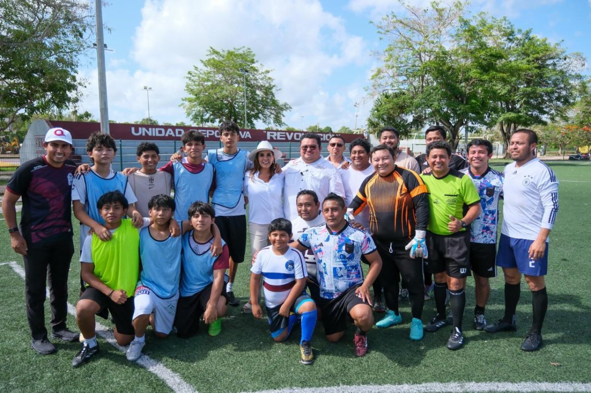 Mara Lezama y José Luis Chacón impulsan canchas de Fútbol 5 en Cozumel con inversión de 63 mdp