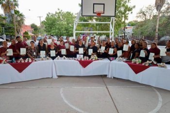 ICATEBCS clausura curso de huaraches en La Paz; impulsa autoempleo y tradición artesanal