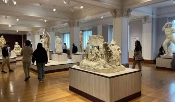 MUNAL invita al taller Cuerpos en relieve: Postales desde la Gliptoteca