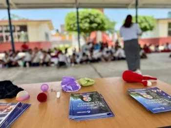 Secretaría de las Mujeres lleva talleres de gestión menstrual a escuelas y comunidades de Guanajuato
