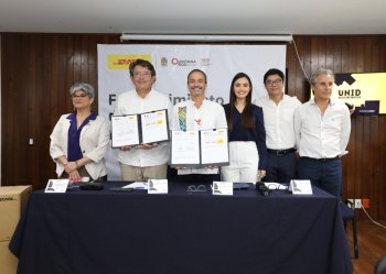 SEDE y DHL firman convenio para impulsar a MIPyMES y artesanos de Quintana Roo