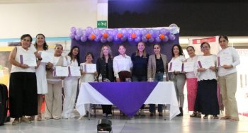 ISMujeres y ICATEBCS capacitan a mujeres en Cabo San Lucas para impulsar su autonomía económica