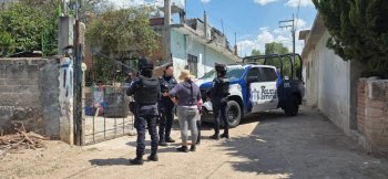 Policía de Género rescata a menor que caminaba sola en carretera de Dolores Hidalgo