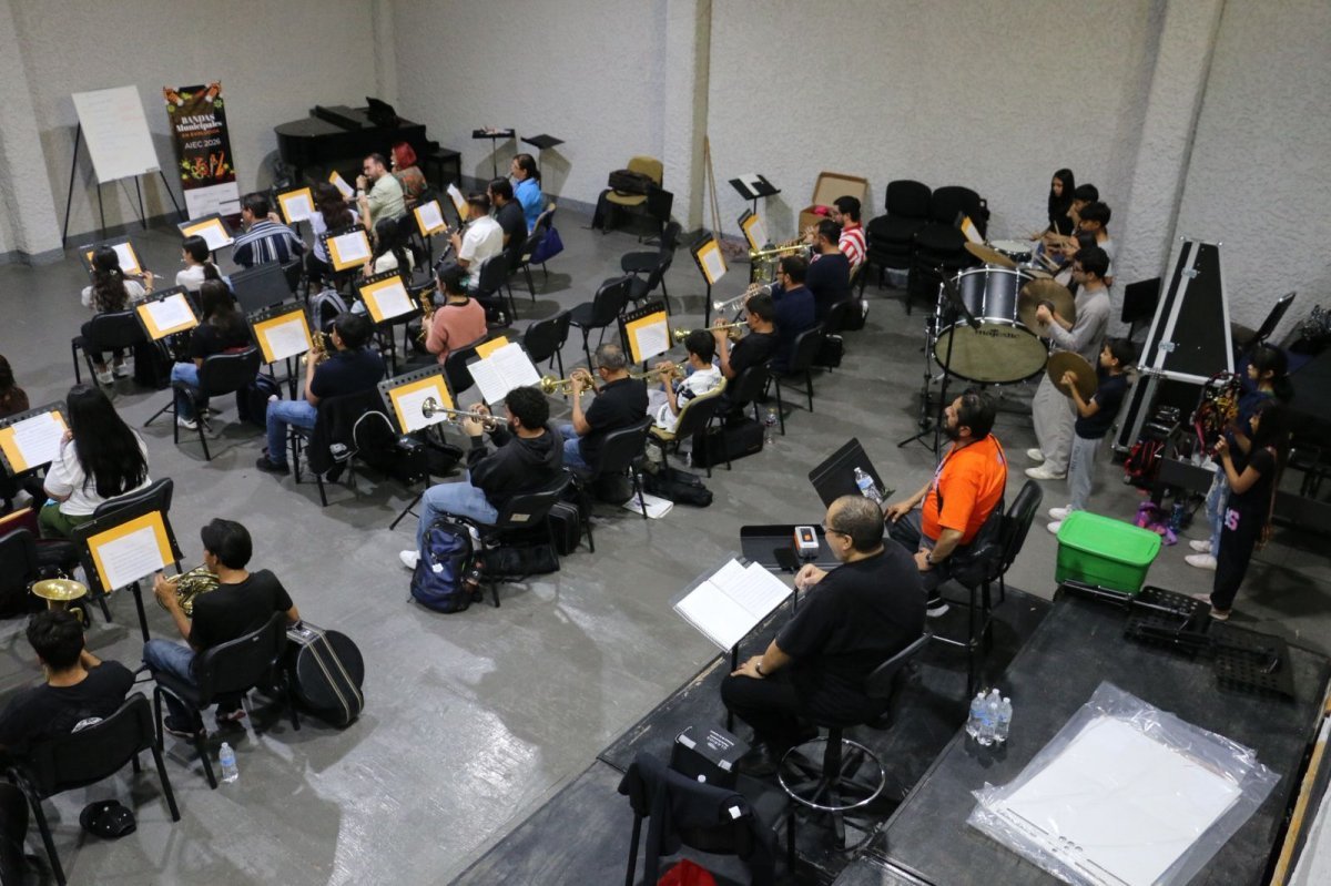 Capacitan a directores de bandas municipales en Zacatecas con programa AIEC 2026