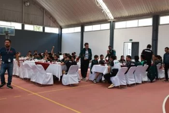 Seleccionados poblanos reciben motivación de Marcos Madrid rumbo a Olimpiada CONADE 2026