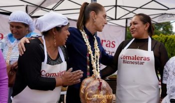 Sheinbaum entrega equipos a comaleras y fija meta de 1 millón de productores de maíz nativo