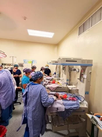 Trillizos nacen en Irapuato: mamá de 40 años recibe atención especializada en el Hospital Materno Infantil