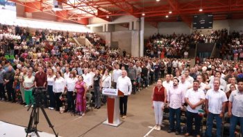 Gobernador de Baja California Sur respalda a Sheinbaum y destaca inversión federal de 13 mil mdp