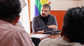 Gobierno de Michoacán mantiene diálogo abierto con comunidad de Pomaro