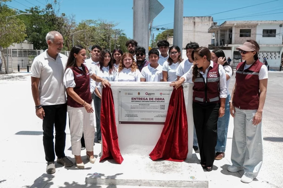 Mara Lezama y Ana Paty Peralta entregan nueva calle Universidad del Caribe en Cancún