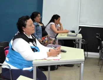 Capacitan a psicólogos de SEJUVE en modelo cognitivo-conductual para tratar adicciones digitales